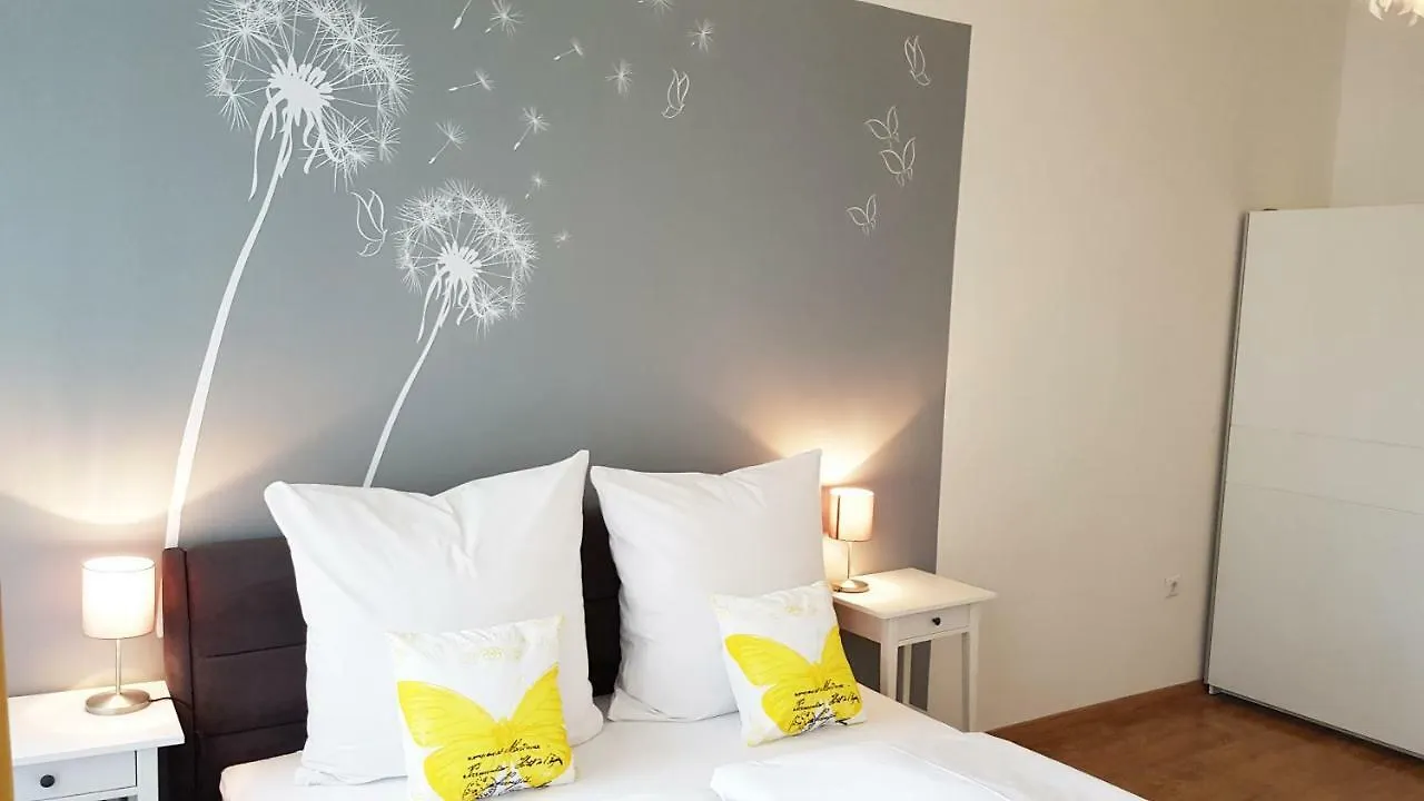 Cosy Apartment In Berlin, 3 Rooms